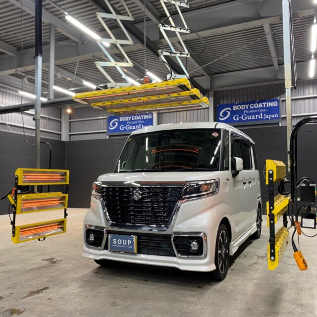 徳島県三好市のお客様の新車スズキ MK53S スペーシアカスタムに耐久性の高いボディガラスコーティングとホイールコーティングとハイウェイガードを施工しました。