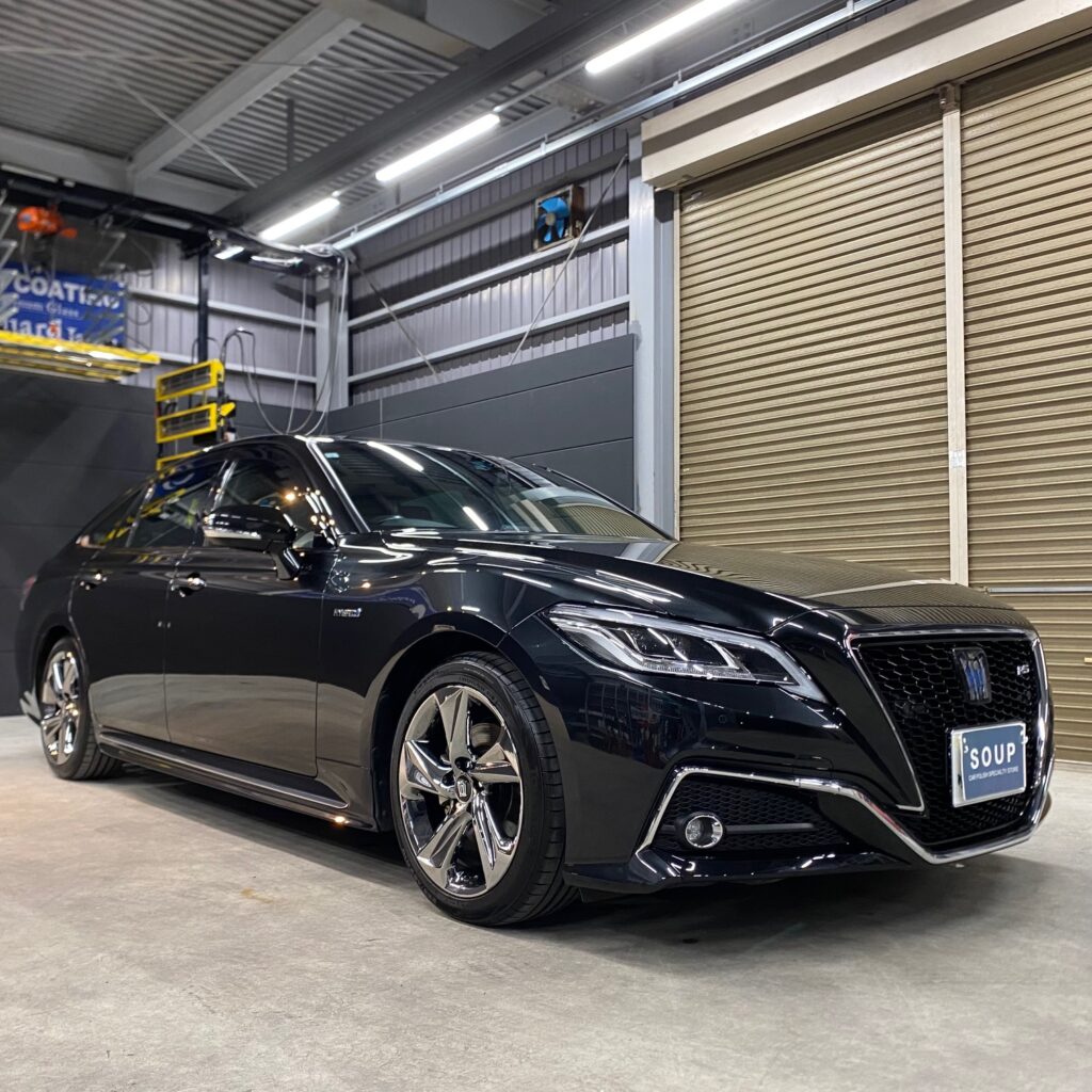 トヨタ AZSH20 クラウン RS 三好市ボディガラスコーティング