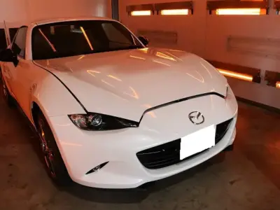 MAZDAロードスターにセラミックコーティングを施工。徳島県のカーコーティング専門店SOUPではオープンカーに最適なコーティングを提案しています。