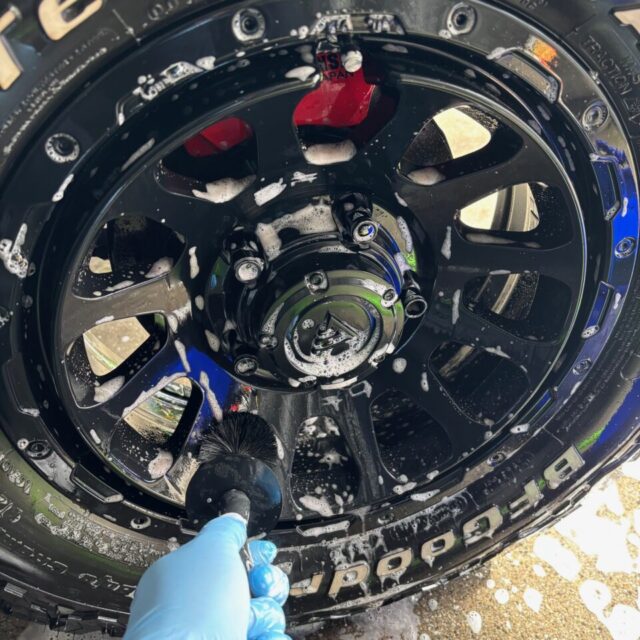 スズキ JB74 ジムニーシエラ コーティングメンテナンス ディテールブラシ洗浄