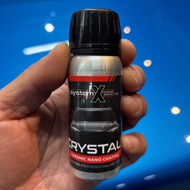 新車のスズキ・ジムニーシエラ(JB74型)にSystemX Crystal SSを施工。徳島県のカーコーティング専門店SOUPによる高品質なセラミックコーティング仕上げ。