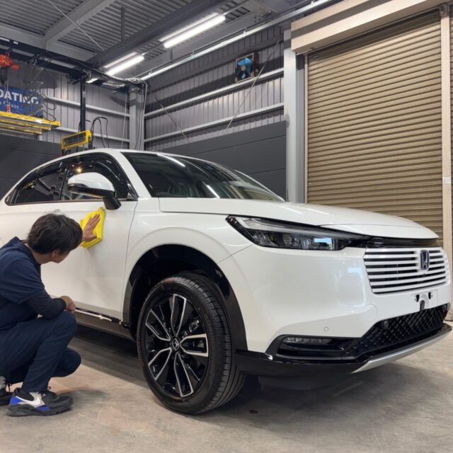 新車ホンダ ヴェゼル （RV5）にSystemX Crystal SSを施工。 徳島県のカーコーティング専門店SOUPによる艶やかで高耐久なセラミックコーティング仕上げ。