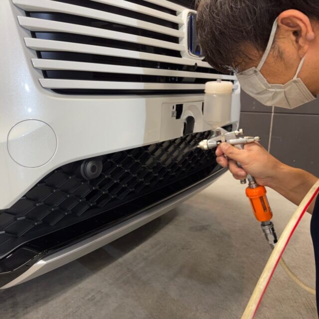 新車ホンダ ヴェゼル (RV5)にSystemX Crystal SSを施工。 徳島県のカーコーティング専門店SOUPによる艶やかで高耐久なセラミックコーティング仕上げ。