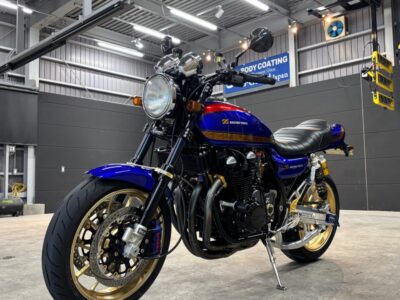 カワサキ ZR750C ゼファー750にSystemX PROセラミックコーティングを施工。徳島県三好市のバイクコーティング専門店SOUPによる、艶やかで高耐久なバイク仕上げ。