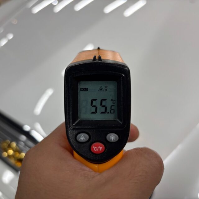 UCF31にSystemX PROを施工中。徳島県三好市のカーコーティング専門店SOUPでは遠赤外線乾燥を採用し、艶と耐久性を極限まで高める。