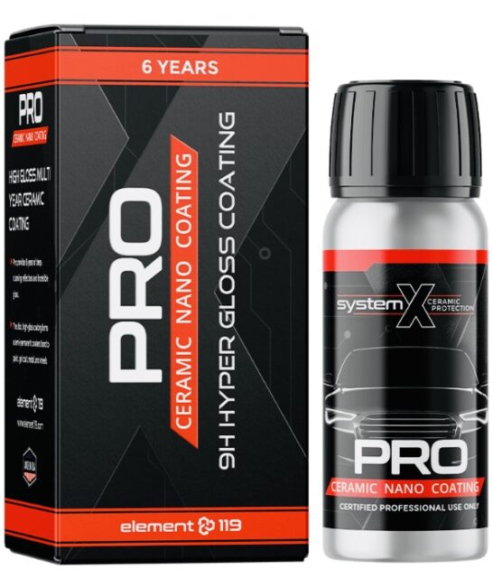 徳島県三好市のカーコーティング専門店SOUPにて、新車 ホンダ KF47 PCX160へSystemX PROバイクセラミックコーティングを施工。 深みのある艶と強靭な保護膜で、ボディを長期間美しくキープ。