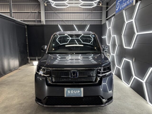 徳島県三好市のカーコーティング専門店SOUPにて、徳島県三好郡よりご来店の新車 ホンダ RP8 ステップワゴンへSystemX PROセラミックコーティングを施工。深い艶と強靭な被膜で、長期間にわたり美しいボディコンディションを維持します。新車の塗装を確実に守るプロ施工です。