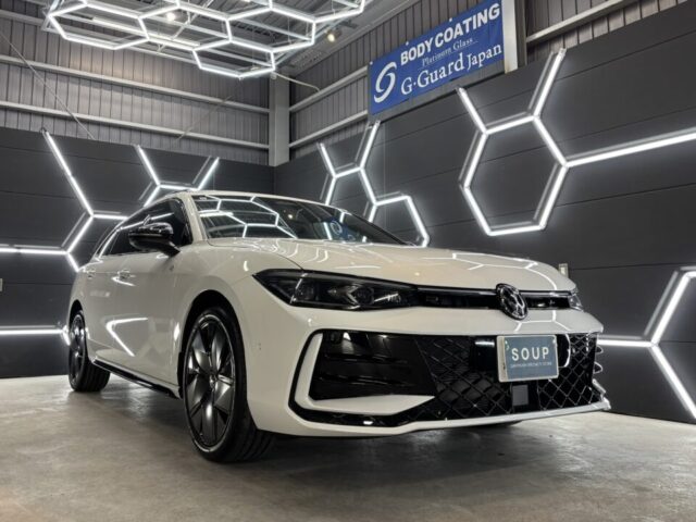 徳島県三好郡よりご来店いただいたフォルクスワーゲン B9 パサート R-Lineへ、SystemX PROセラミックコーティング施工が完了しました。徳島県三好市のカーコーティング専門店SOUPによる、細部洗浄・軽研磨・ガスプライマー・スプレーガン施工・手塗り施工・遠赤外線乾燥まで一切妥協のない施工工程により、圧倒的な艶・高い撥水性能・優れた耐久性を兼ね備えた高品質なセラミックコーティングへ仕上がりました。